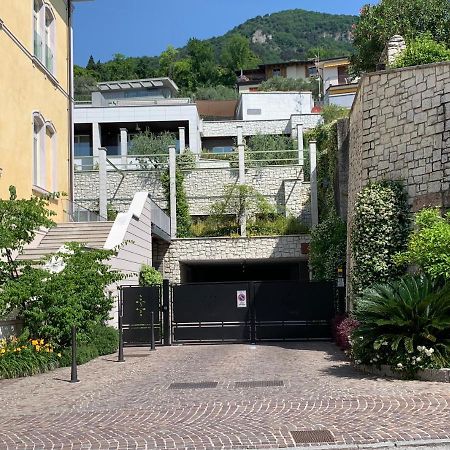 Daisy House: Nice Attic In The Historical Center Salò Extérieur photo